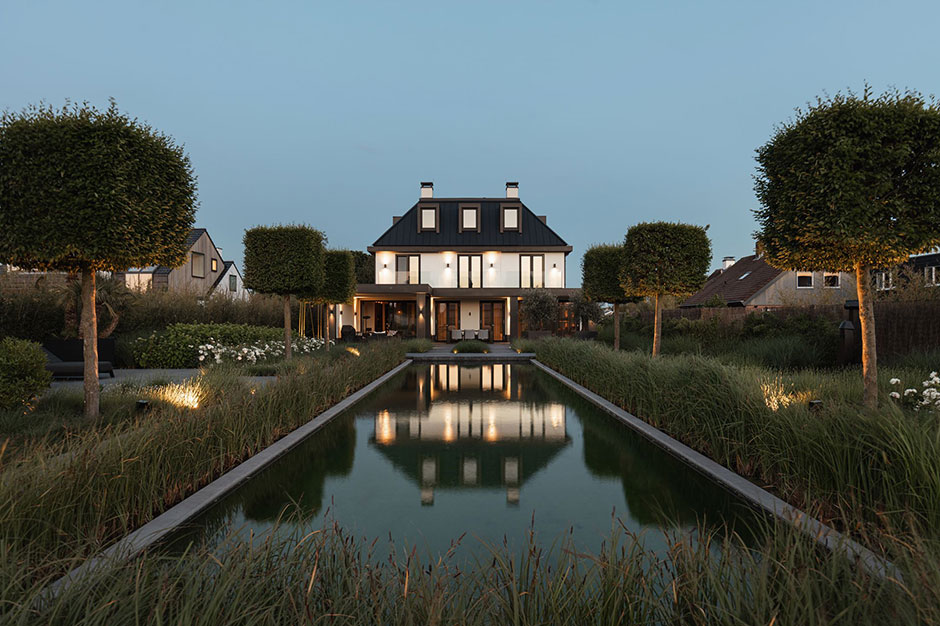 Daacha particulier project Exclusieve vrijstaande villa in Aalsmeer