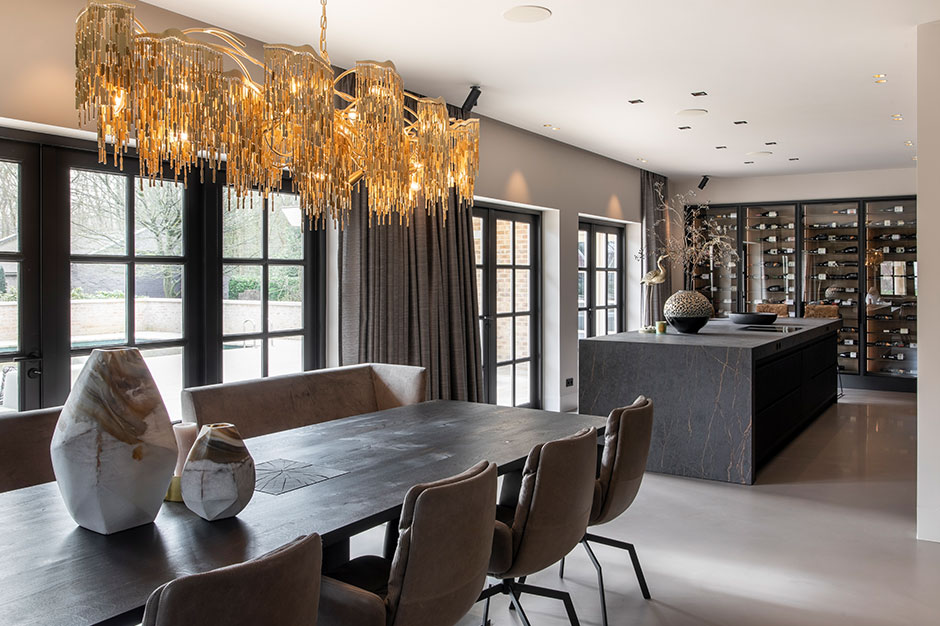Daacha particulier project Renovatie villa in Zeeland met gietvloeren en panelen